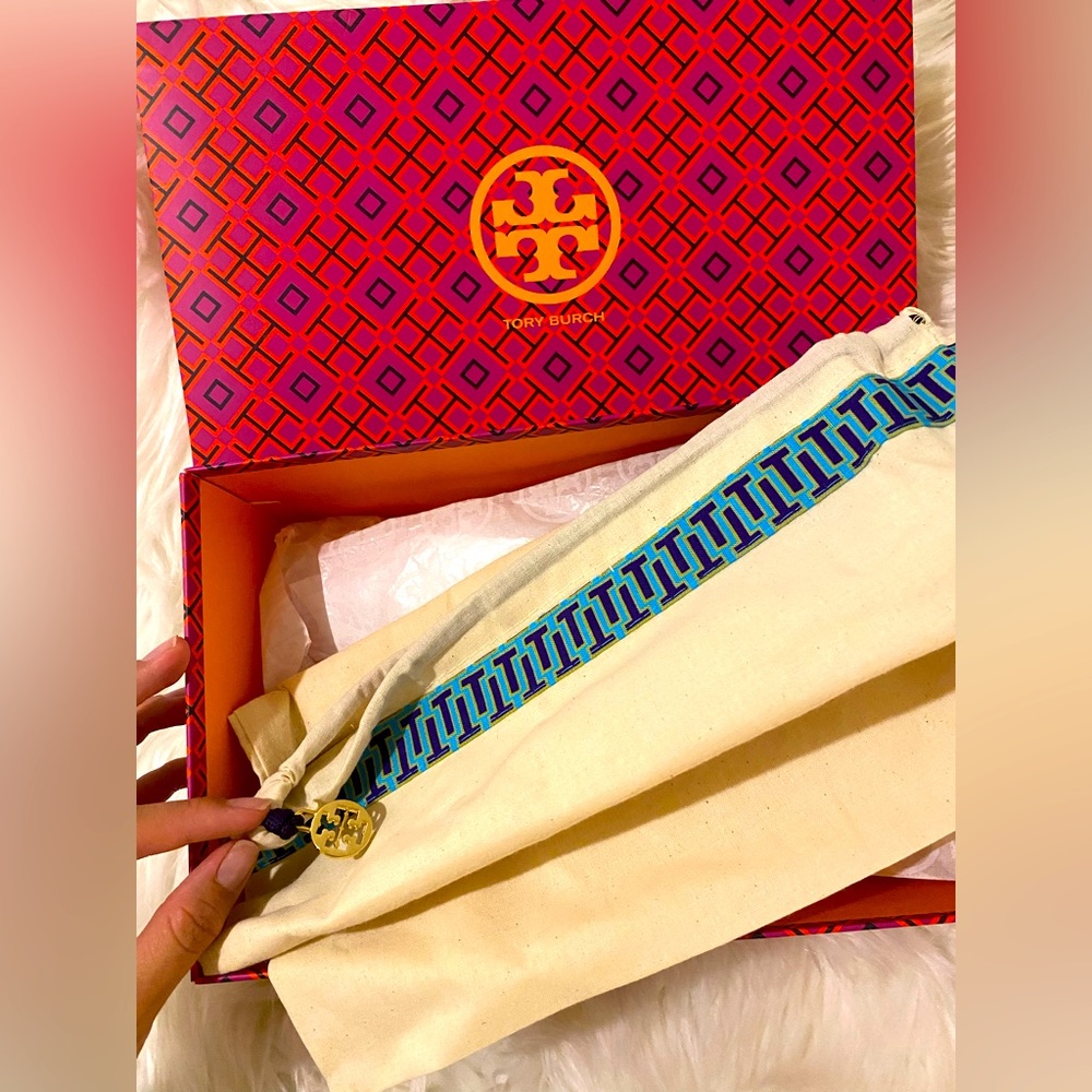 Tory Burch ✨Large Dust Bag and empty shoe box with tissue✨